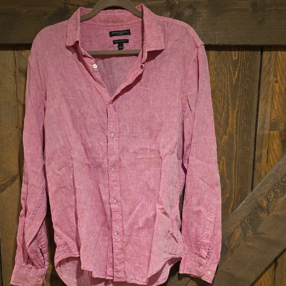 Banana Republic Casual Linen Pink Button Down Shirt